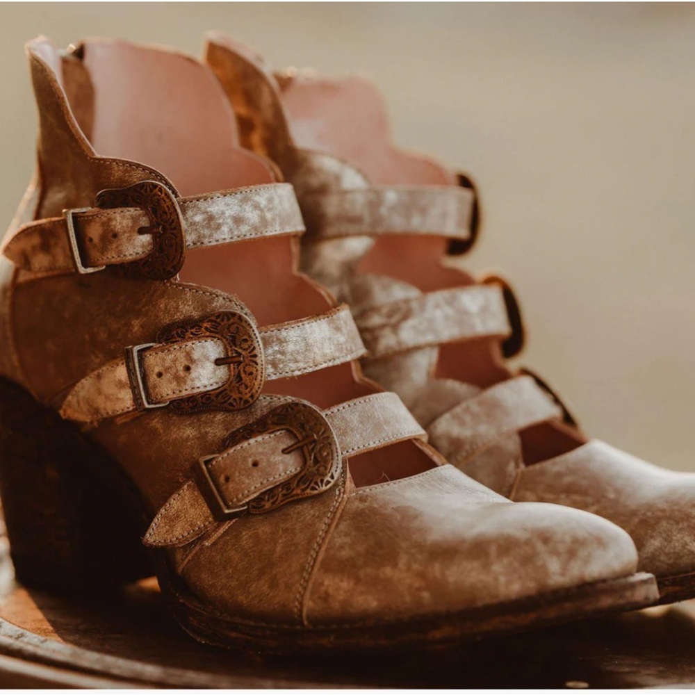Miss Macie Bobbie - Vintage-Inspired Brown Ankle Boots with Buckles